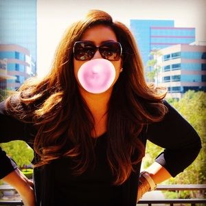 Meet your Posher, Raquel